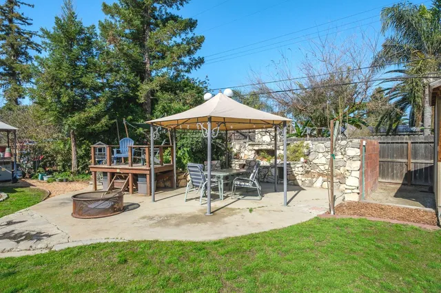 $425,000 | 5443 East Saginaw Way, Fresno, CA 93727