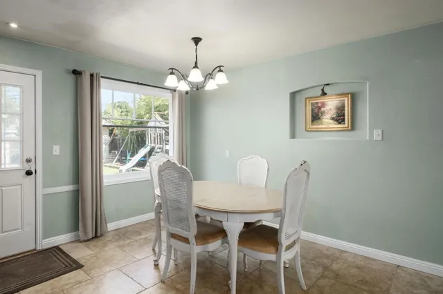 $425,000 | 5443 East Saginaw Way, Fresno, CA 93727