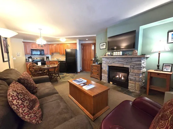 $699,000 | 1111 Forest Trail, Unit 1214, Mammoth Lakes, CA 93546