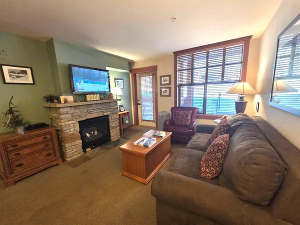 $699,000 | 1111 Forest Trail, Unit 1214, Mammoth Lakes, CA 93546