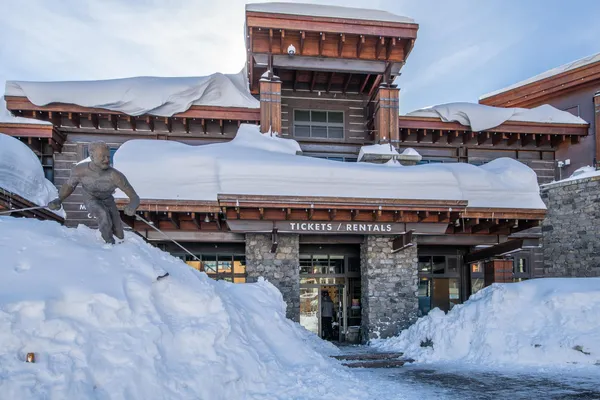 $699,000 | 1111 Forest Trail, Unit 1214, Mammoth Lakes, CA 93546