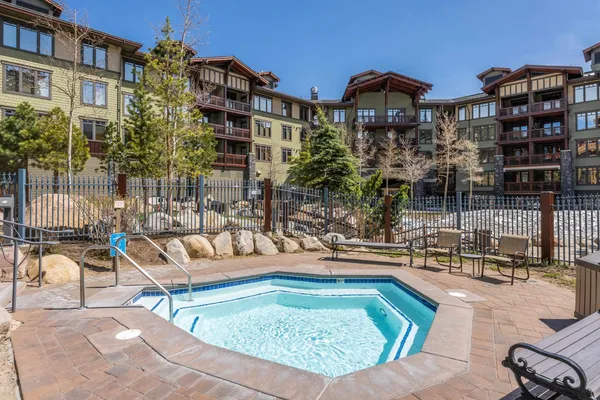 $699,000 | 1111 Forest Trail, Unit 1214, Mammoth Lakes, CA 93546