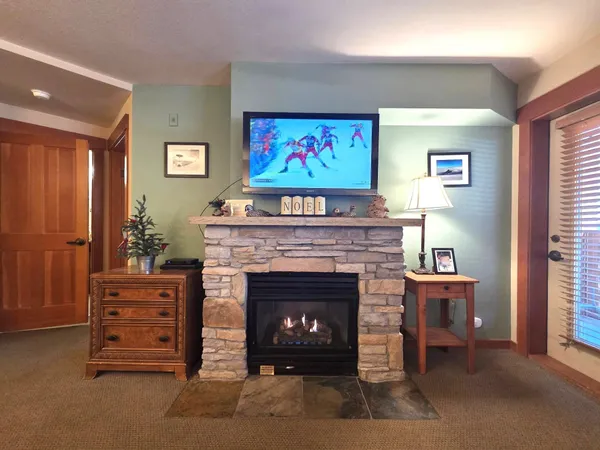 $699,000 | 1111 Forest Trail, Unit 1214, Mammoth Lakes, CA 93546
