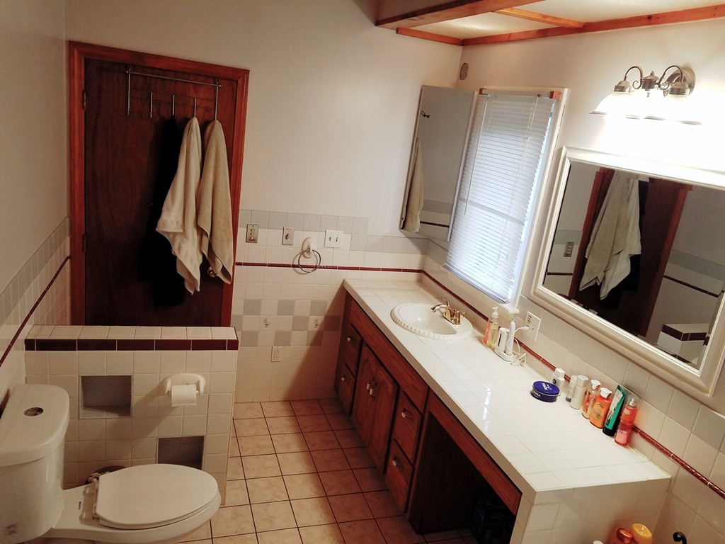 19 Beach Road Southwick, MA 01077 - Photo 11 of 30 Gallery Image 11