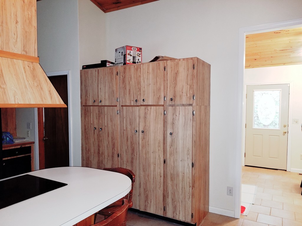 19 Beach Road Southwick, MA 01077 - Photo 7 of 30 Gallery Image 7