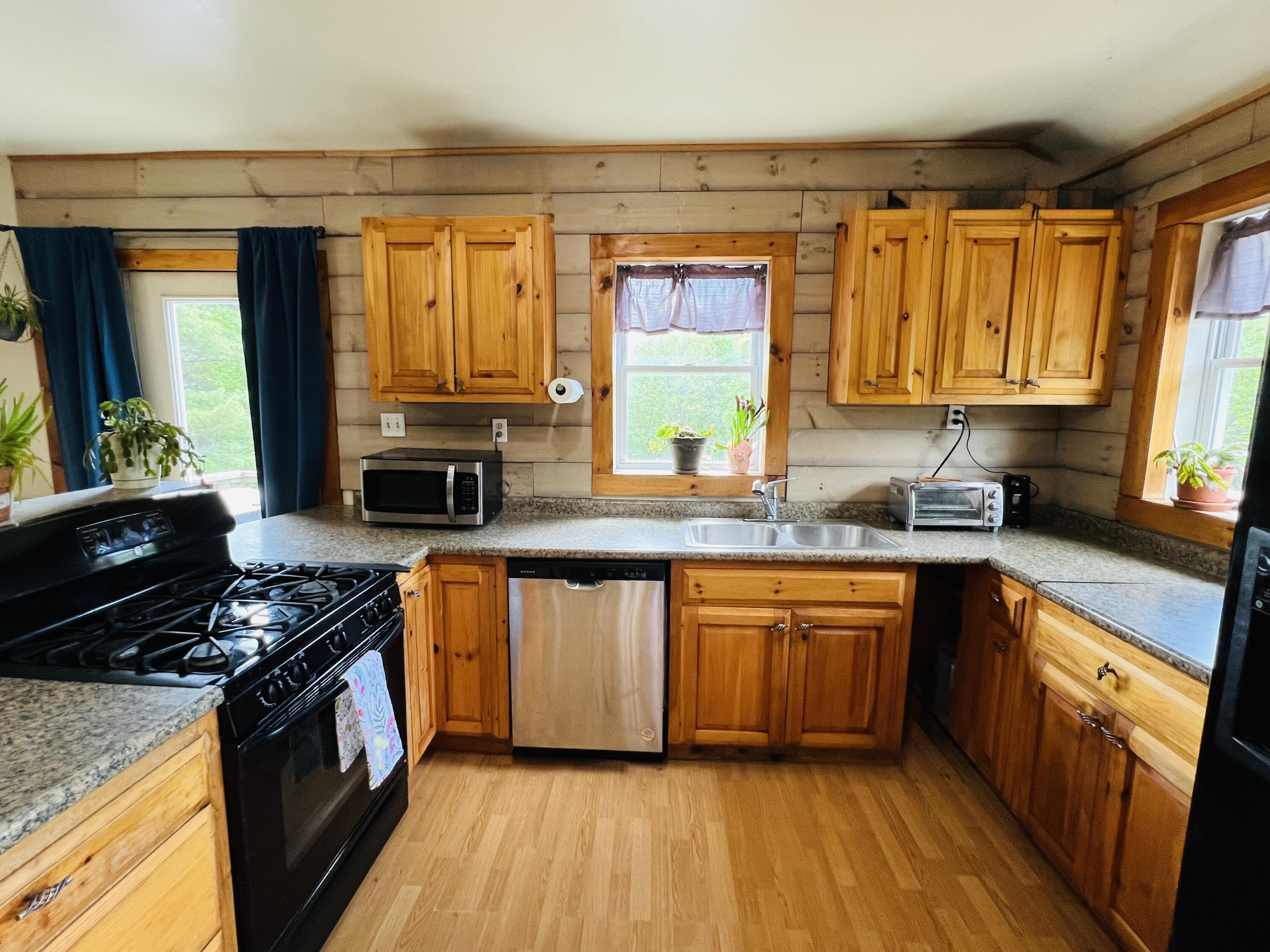 205 Range Road Blue Hill, ME 04614 - Photo 5 of 21 IMG_4019