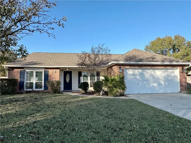 $2,450 | 2011 Alicia Court, Slidell, LA 70461