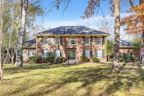 $999,000 | 5936 Woodland Hills Drive, Nashville, TN 37211