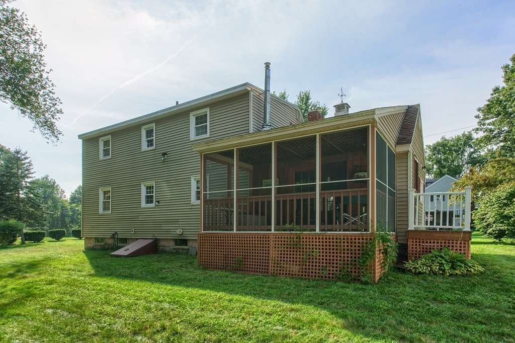 11 Gregory Road Chelmsford, MA 01824 - Photo 26 of 30