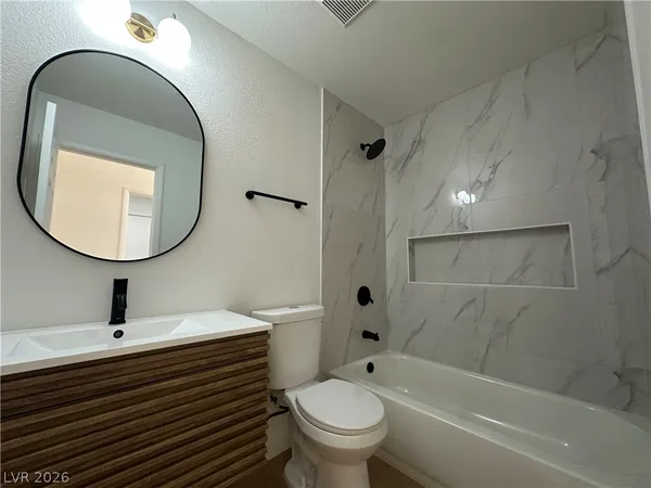 $2,660 | 9121 Canyon Magic Avenue, Las Vegas, NV 89129