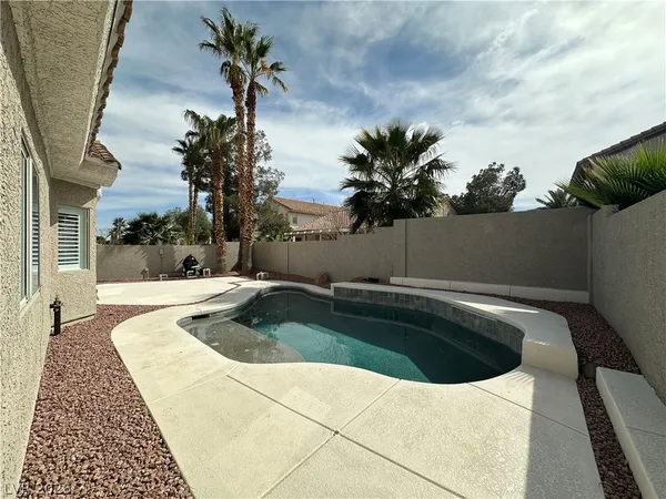 $2,660 | 9121 Canyon Magic Avenue, Las Vegas, NV 89129