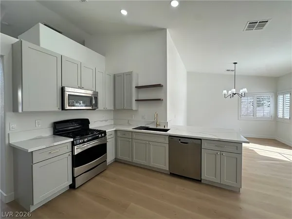 $2,660 | 9121 Canyon Magic Avenue, Las Vegas, NV 89129