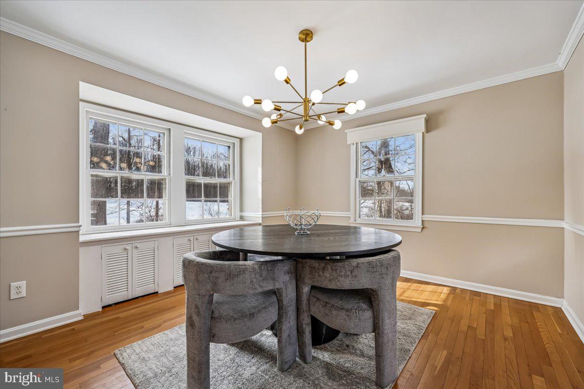 13120 Brandon Way Road Gaithersburg, MD 20878 - Photo 14 of 82 Dining room hardwoods