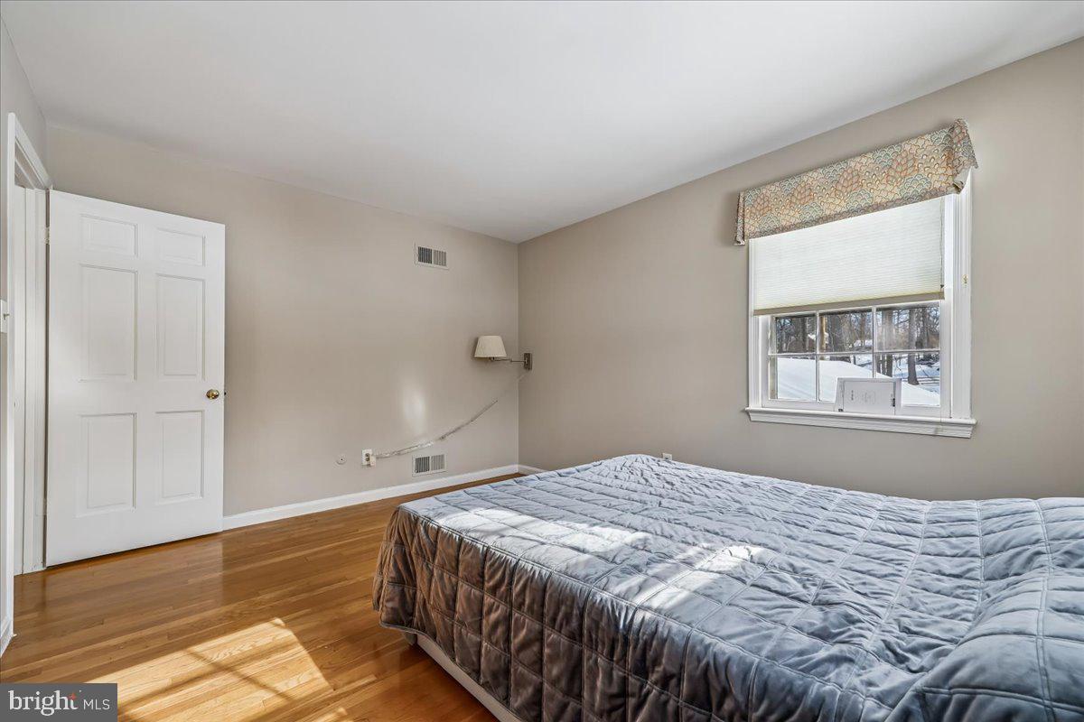 13120 Brandon Way Road Gaithersburg, MD 20878 - Photo 51 of 82 Bedroom 2