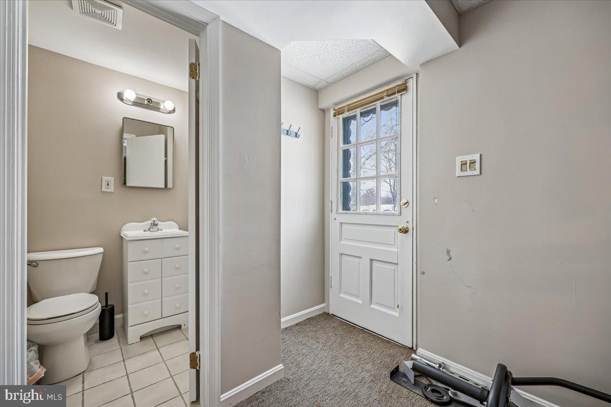 13120 Brandon Way Road Gaithersburg, MD 20878 - Photo 68 of 82 Full bath in lower level