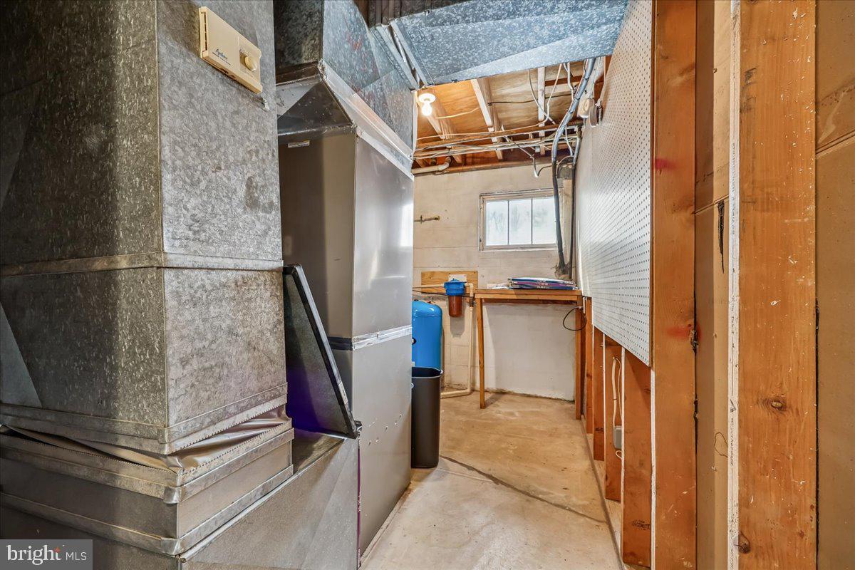 13120 Brandon Way Road Gaithersburg, MD 20878 - Photo 69 of 82 Utility room