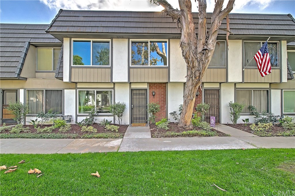 17629 Regency Circle Bellflower, CA 90706 - Photo 1 of 43