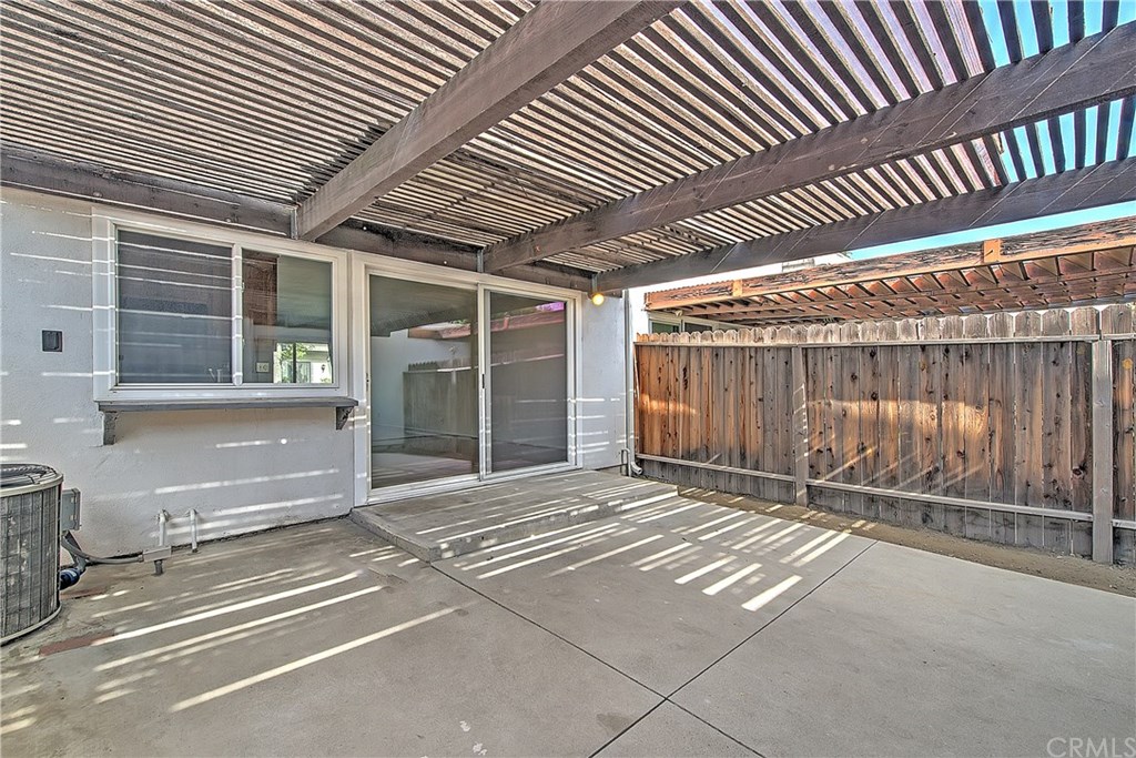 17629 Regency Circle Bellflower, CA 90706 - Photo 29 of 43