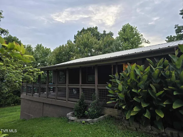 $2,024,700 | 3500 James Phillips Way, Sevierville, TN 37876