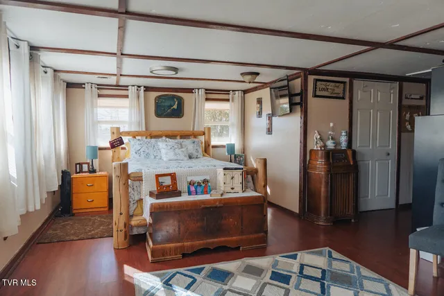 $2,024,700 | 3500 James Phillips Way, Sevierville, TN 37876