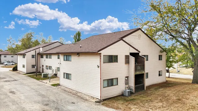 $900,000 | 213 Keystone Drive, Rantoul, IL 61866