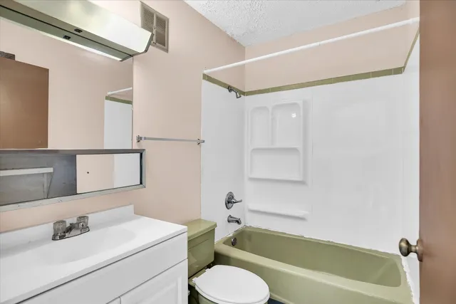 $900,000 | 213 Keystone Drive, Rantoul, IL 61866