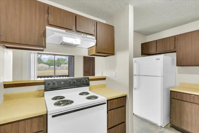 $900,000 | 213 Keystone Drive, Rantoul, IL 61866