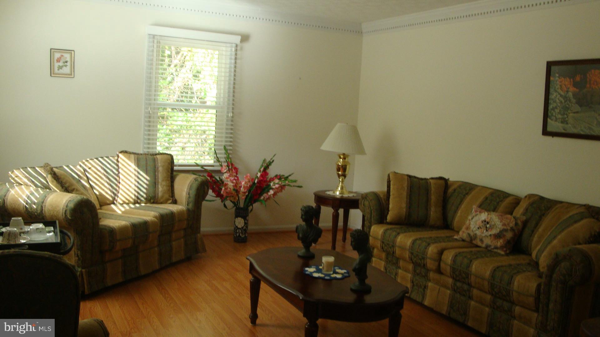 7804 Signal Hill Road Manassas, VA 20111 - Photo 13 of 26 Living Room