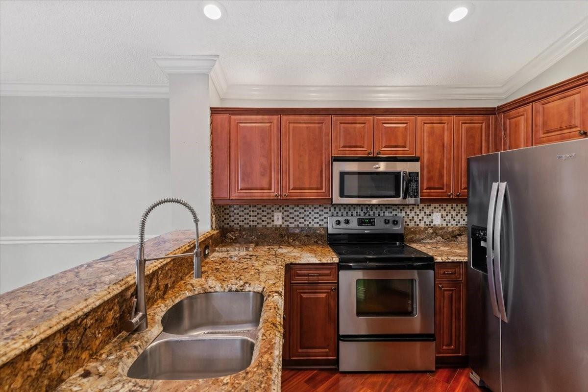 6344 Duval Drive Pompano Beach, FL 33063 - Photo 11 of 33 Photo 11