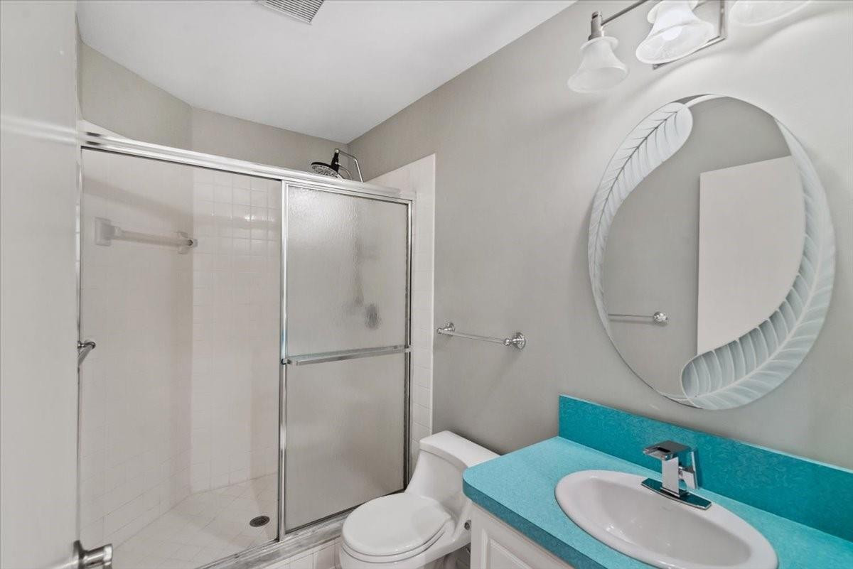 6344 Duval Drive Pompano Beach, FL 33063 - Photo 19 of 33 second