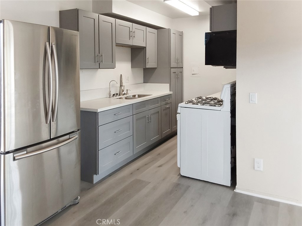 1006 Boynton Street, Unit 2 Glendale, CA 91205 - Photo 5 of 29