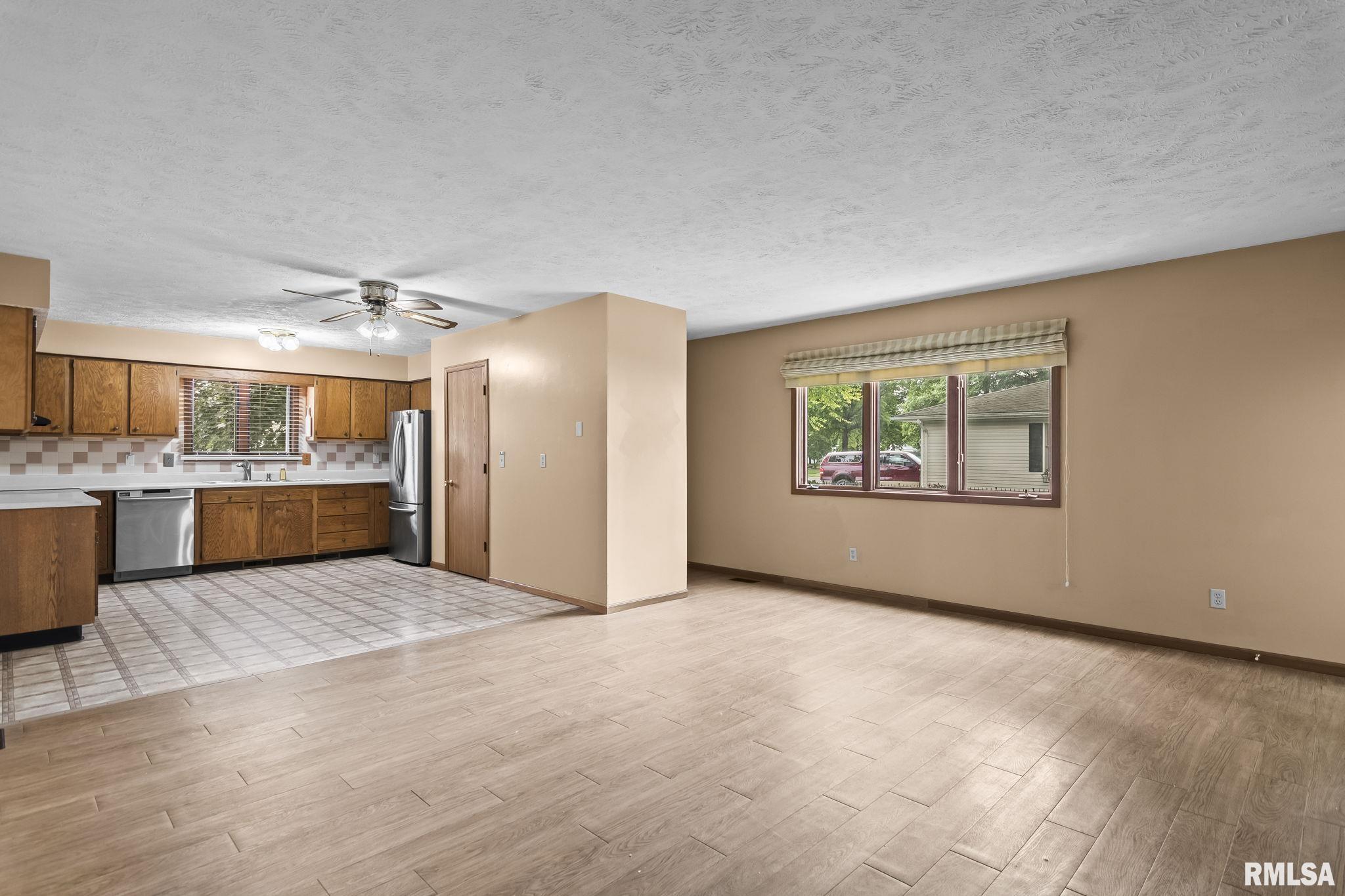 5225 Buford Street Springfield, IL 62703 - Photo 7 of 28