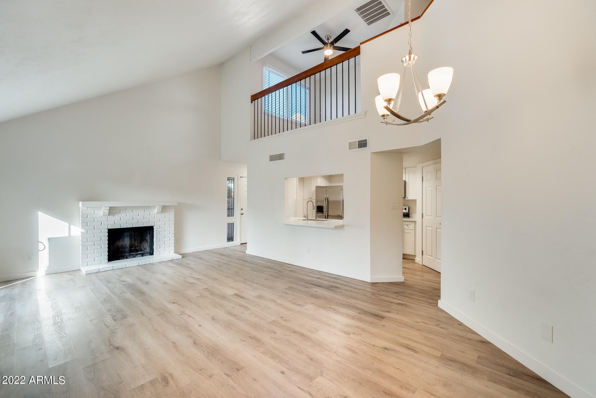 4114 West Calavar Road Phoenix, AZ 85053 - Photo 9 of 36 Gallery Image 9
