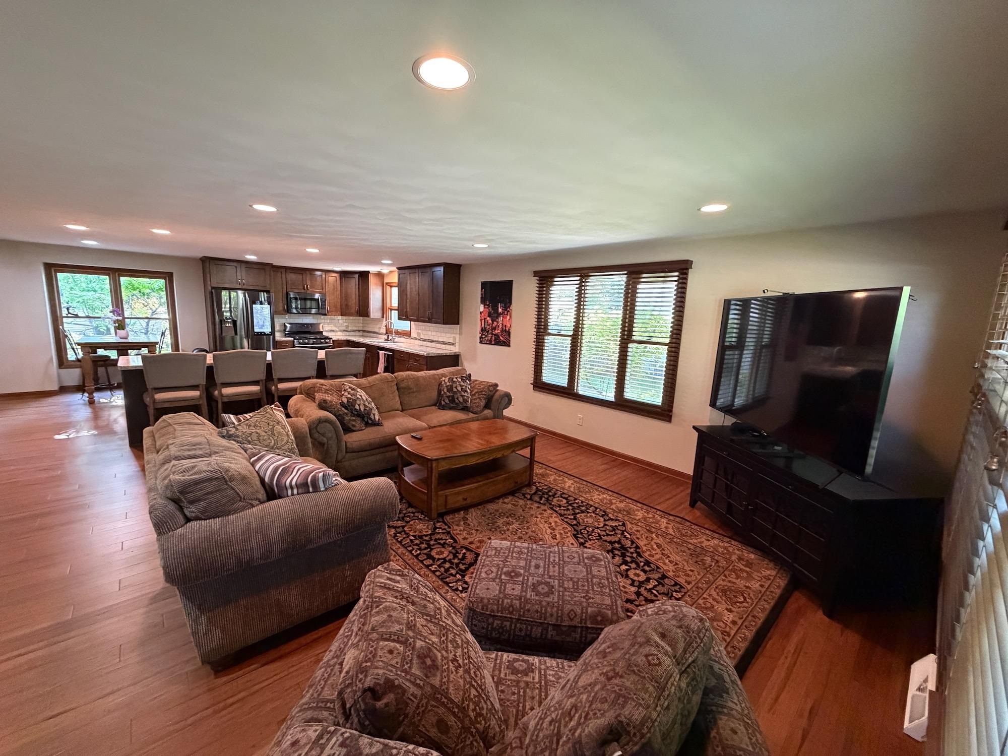 1112 Tullar Road Neenah, WI 54956 - Photo 3 of 22