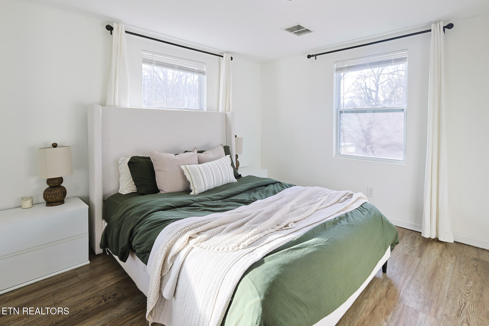 1104 Stony Point Road Knoxville, TN 37914 - Photo 15 of 32 Room 1