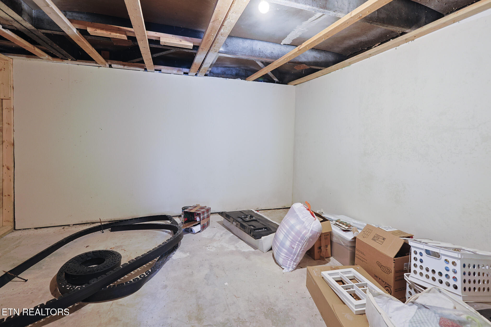 1104 Stony Point Road Knoxville, TN 37914 - Photo 24 of 32 Basement