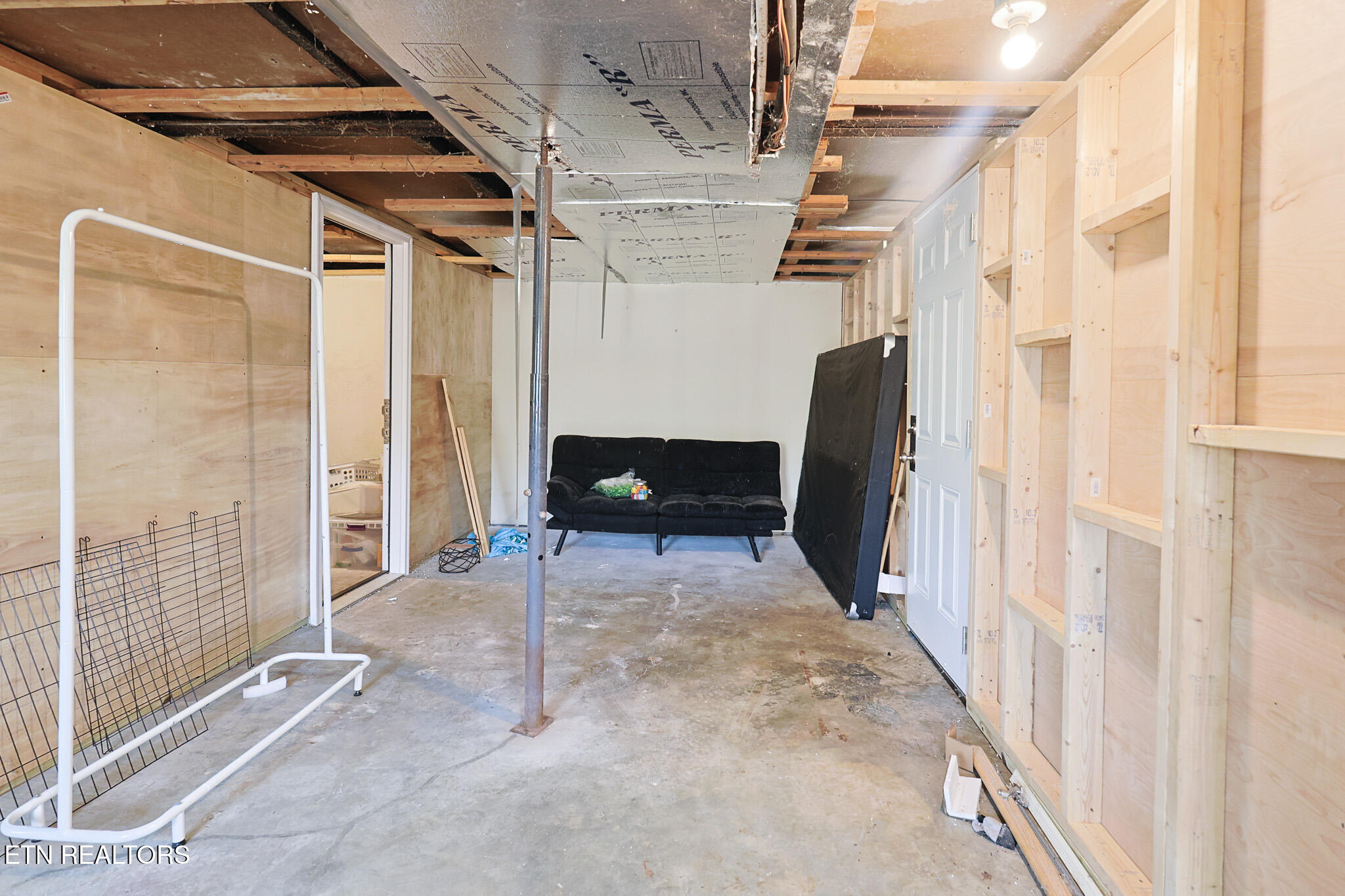 1104 Stony Point Road Knoxville, TN 37914 - Photo 27 of 32 Basement