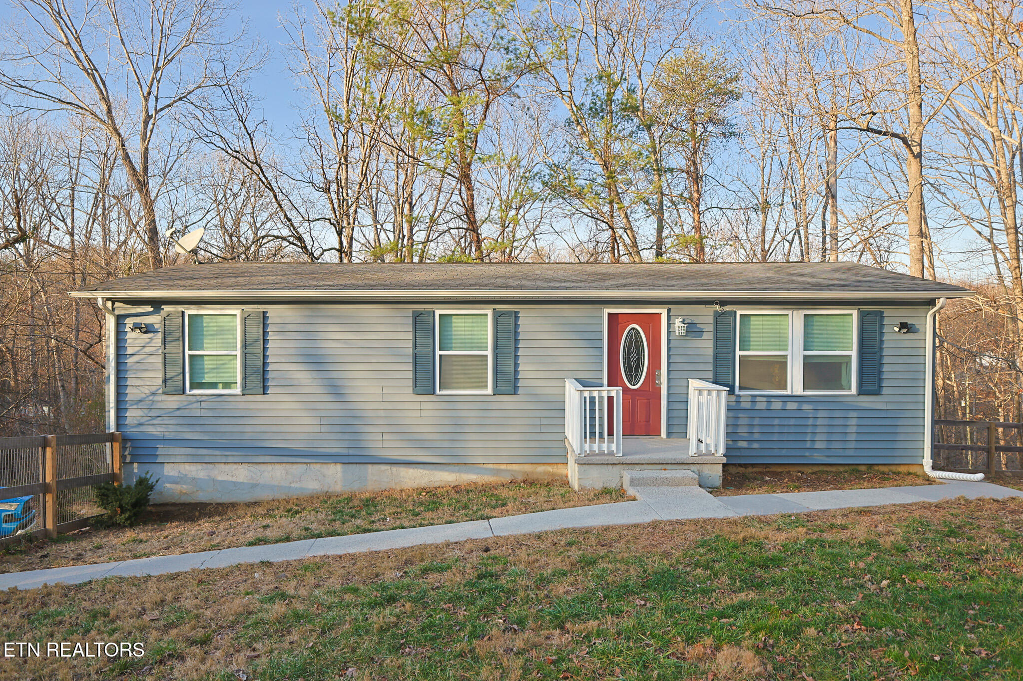 1104 Stony Point Road Knoxville, TN 37914 - Photo 28 of 32 Front