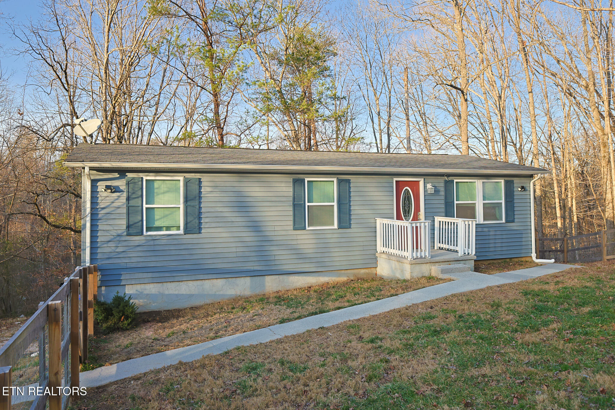 1104 Stony Point Road Knoxville, TN 37914 - Photo 5 of 32 Front