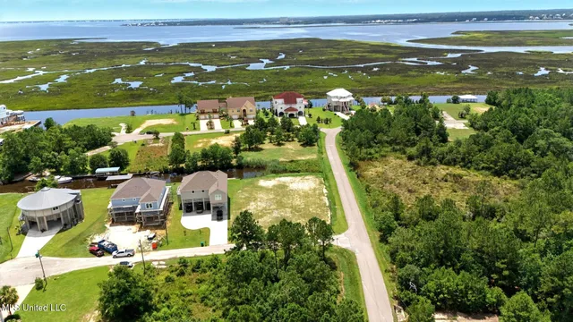 $89,900 | Nhn Enos Street, Diamondhead, MS 39525