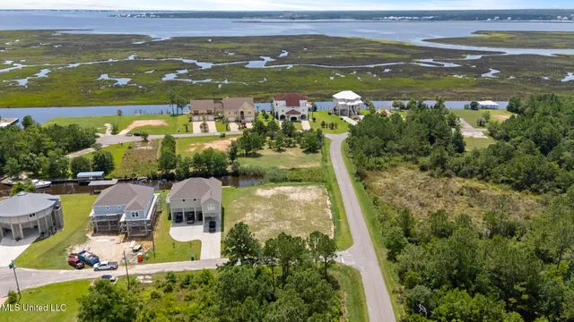 $89,900 | Nhn Enos Street, Diamondhead, MS 39525