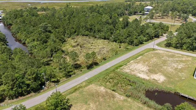 $89,900 | Nhn Enos Street, Diamondhead, MS 39525