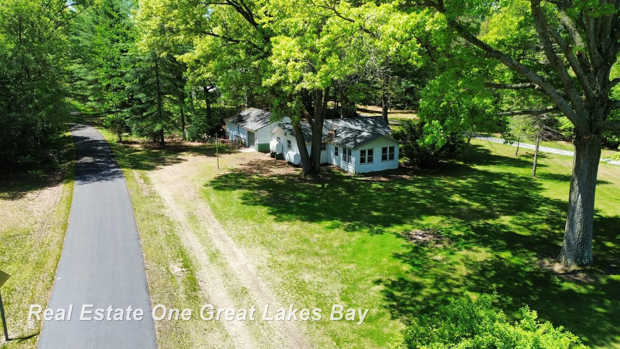 11075 Spencer Road St. Charles, MI 48655 - Photo 22 of 31