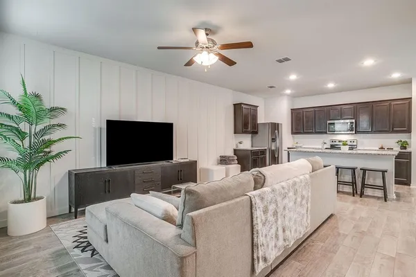 $315,000 | 440 Milverton Drive, Fort Worth, TX 76036