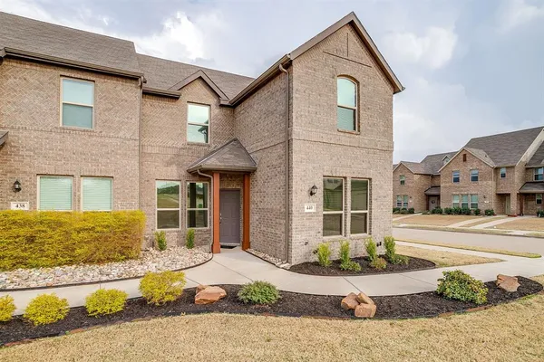 $315,000 | 440 Milverton Drive, Fort Worth, TX 76036