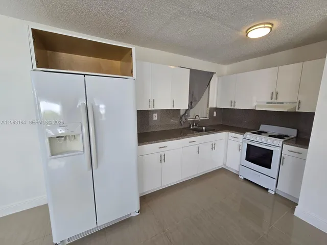 $2,000 | 17240 Northwest 52nd Avenue, Miami Gardens, FL 33055