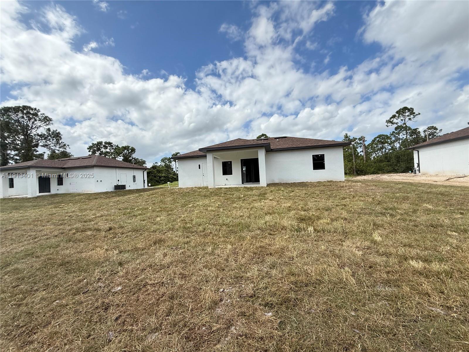 743 Roma Avenue Lehigh Acres, FL 33974 - Photo 3 of 20