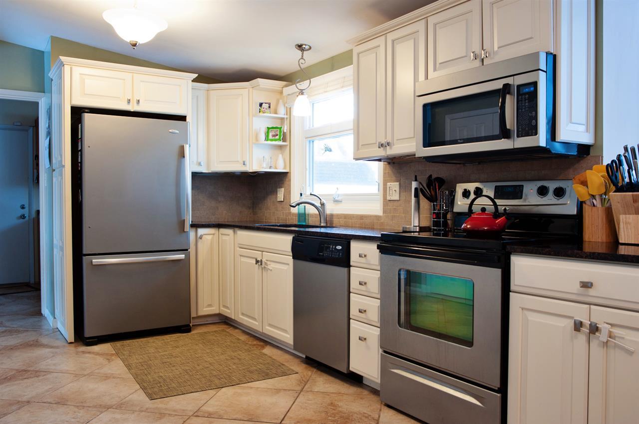 1452 Ridgedale Road South Bend, IN 46614 - Photo 7 of 30 Gallery Image 7