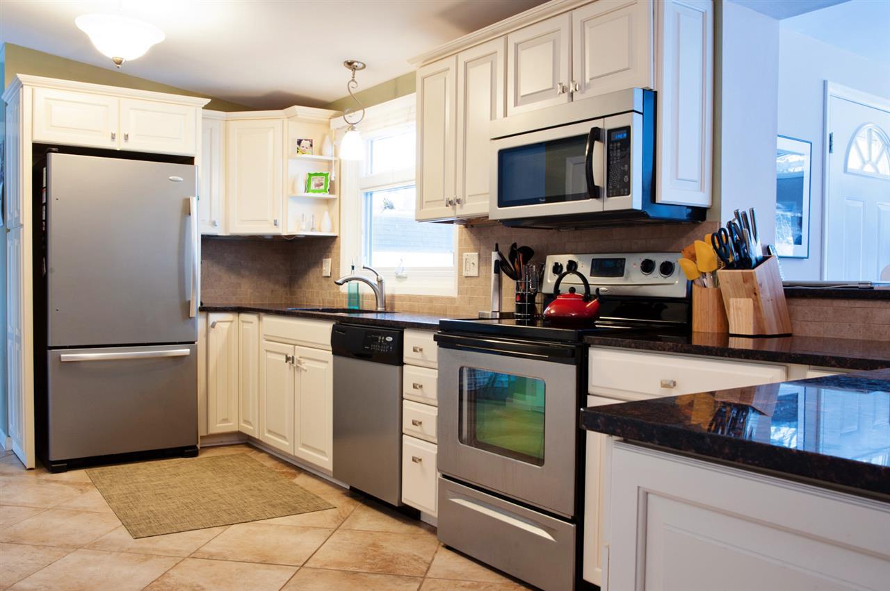 1452 Ridgedale Road South Bend, IN 46614 - Photo 8 of 30 Gallery Image 8