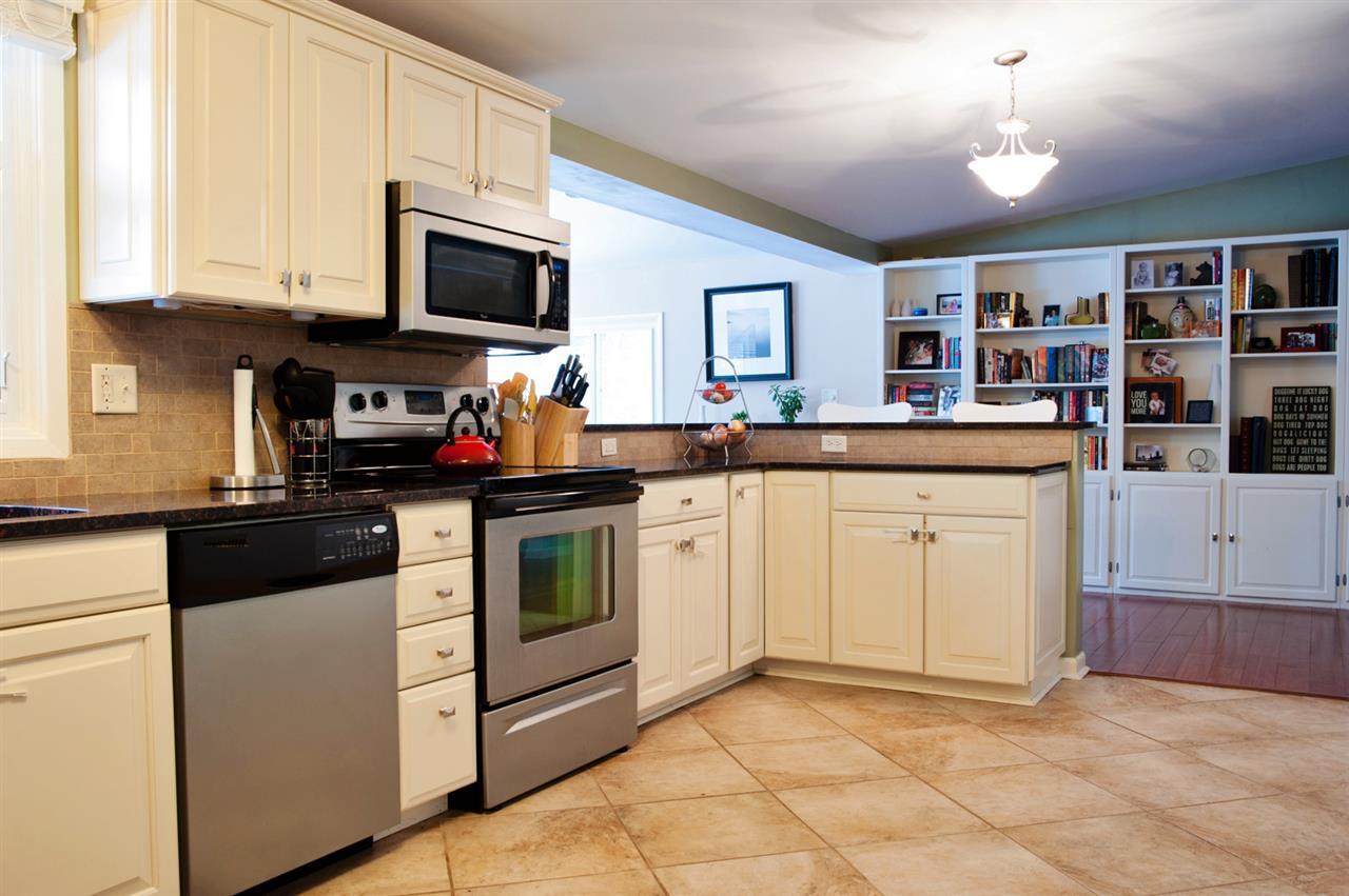 1452 Ridgedale Road South Bend, IN 46614 - Photo 9 of 30 Gallery Image 9